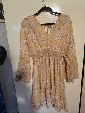Women’s Floral, Romantic, Peasant, sleeved, tiered dress by Jollycode size L